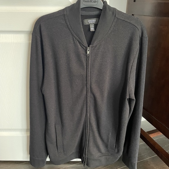 Capsule Tops Wardrobe - Picture 7 of 12